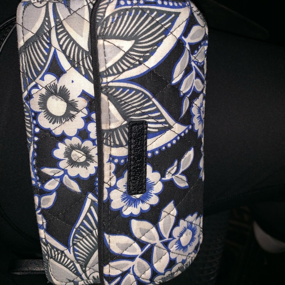 Vera Bradley cross body
